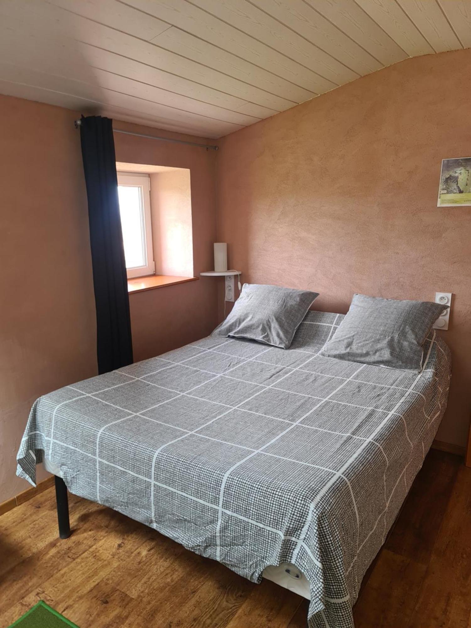 Gite Chez Tiane Saint-Flour-L'Etang Екстер'єр фото